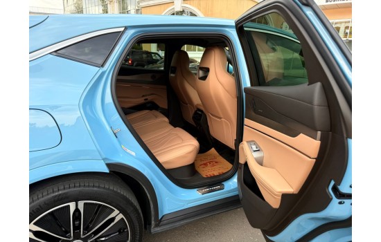 Denza N7 EV, пробіг 15 тисяч км